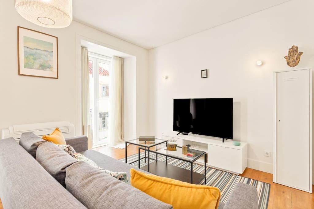 Sunny Bica - Downtown Large Appartement Lisboa